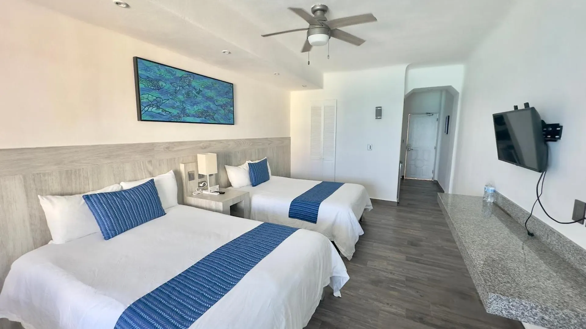Cancun Plaza - Best Beach 2*,