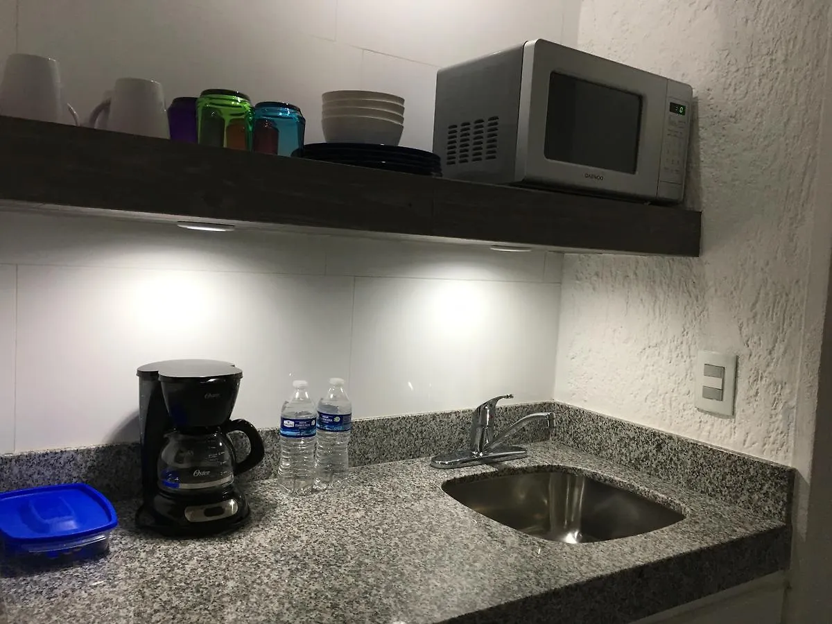 Cancun Plaza - Best Beach Aparthotel