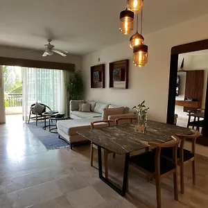 Beachfront 2 Bedroom In Playa Royale Resort, Apartamento Nuevo Vallarta