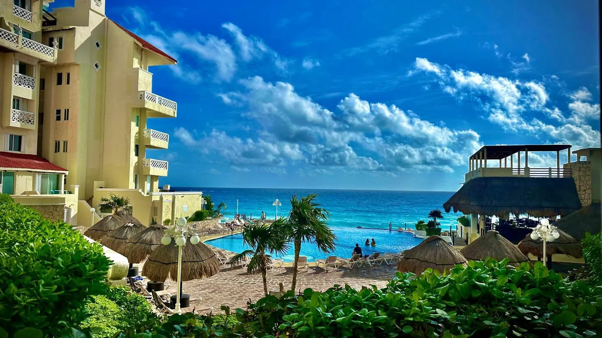 Cancun Plaza - Best Beach Aparthotel Mexico